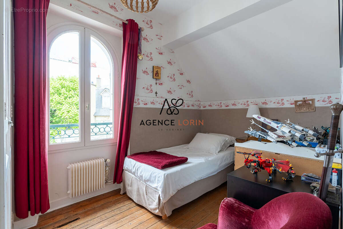 Maison Le Vésinet - 191 m² - 9 pièces - photo 16