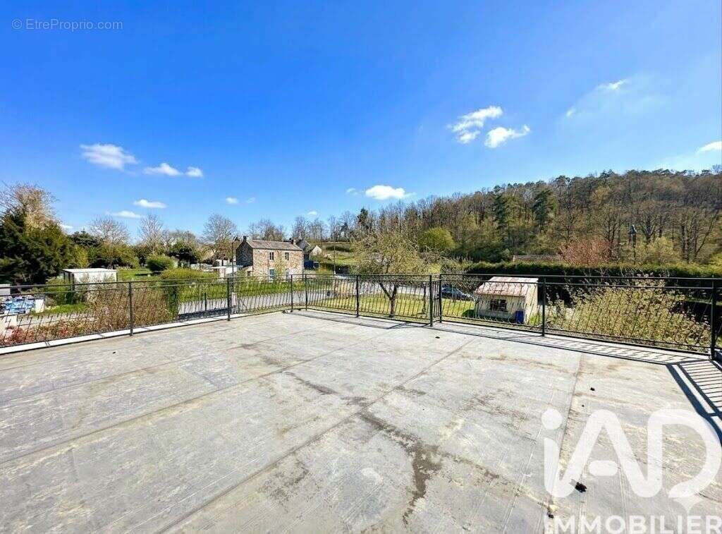 Maison 106 m² à Vireux-Molhain  - photo 4