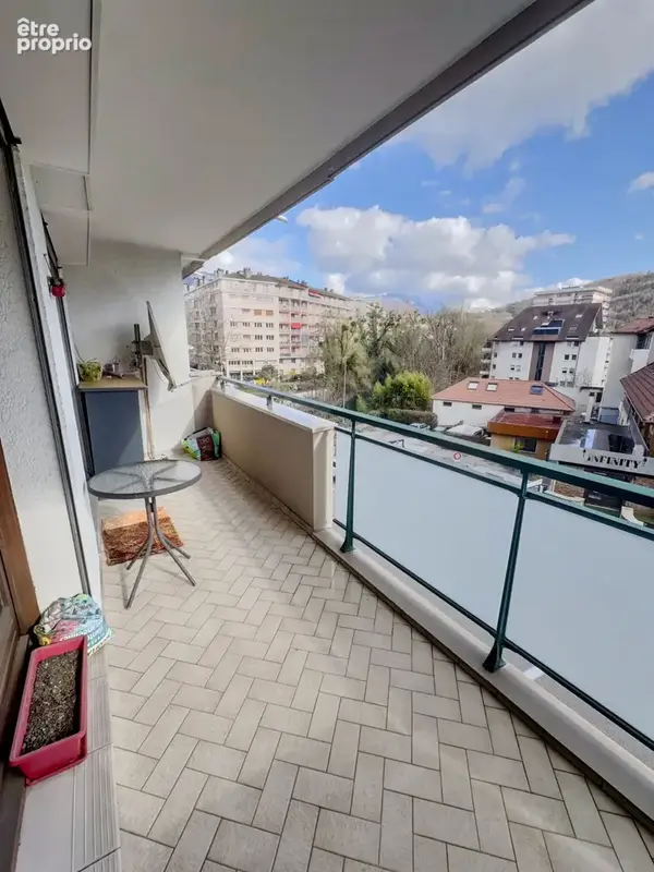 T3/4 avec balcon-terrasse, vue dégagée montagnes   Annecy Cran-Gevrier - photo 2