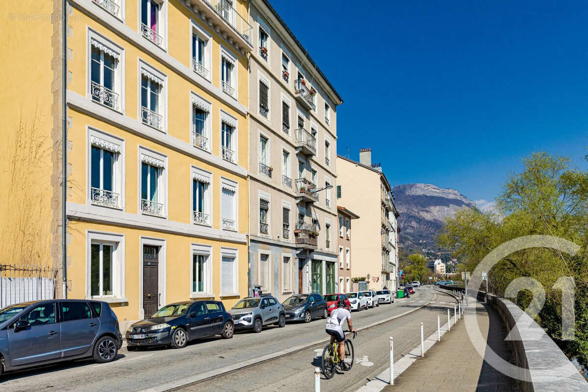 Appartement à GRENOBLE