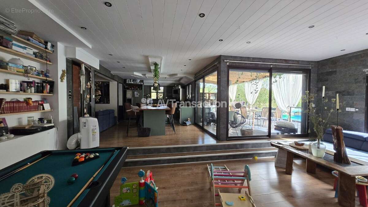 Maison 163 m² à Sauvigney-Les-Gray  - photo 3