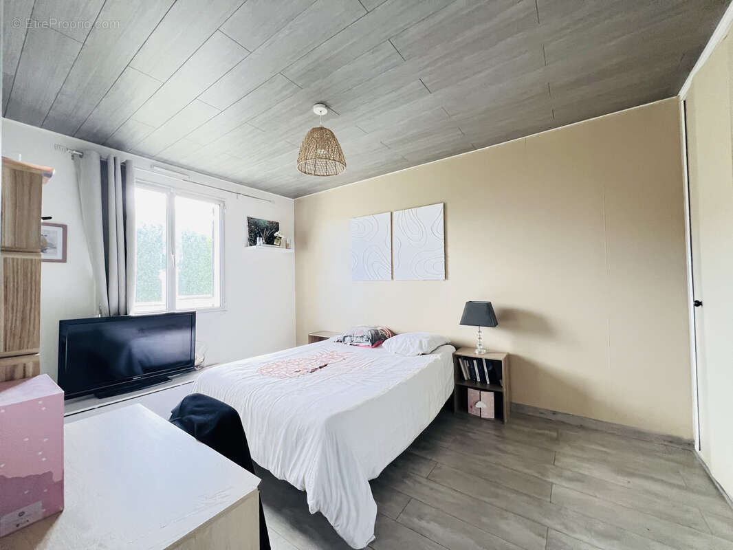 Maison à AUNAY-SOUS-AUNEAU