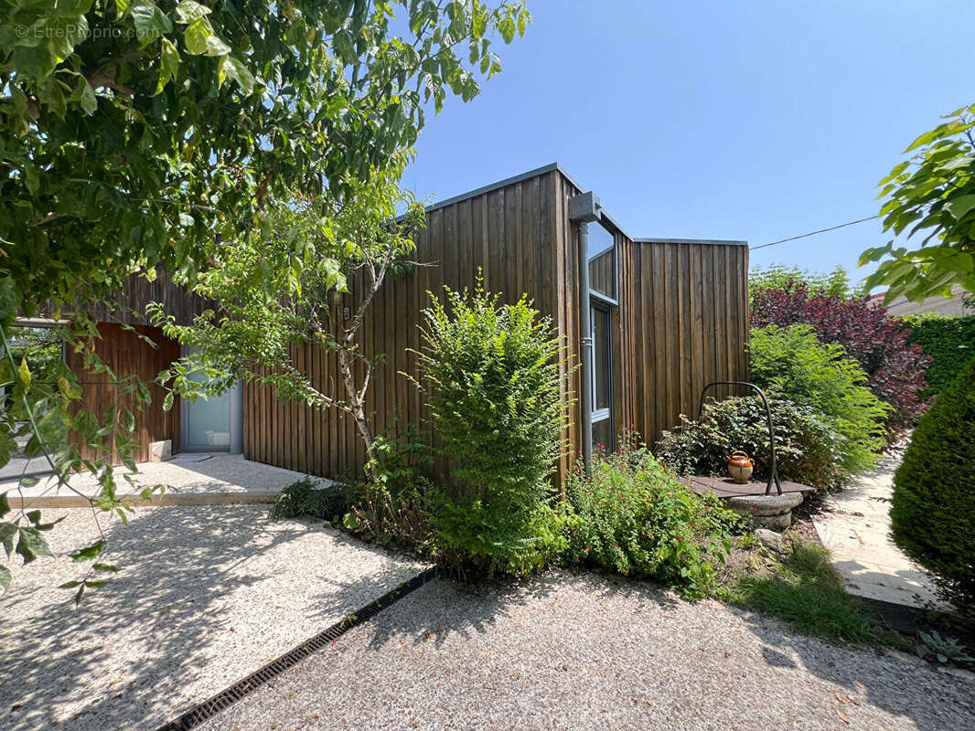 Maison à SAINT-MEDARD-EN-JALLES