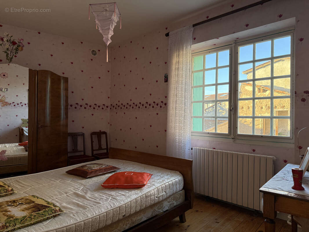 Maison à SAINT-GERMAIN-LAVAL