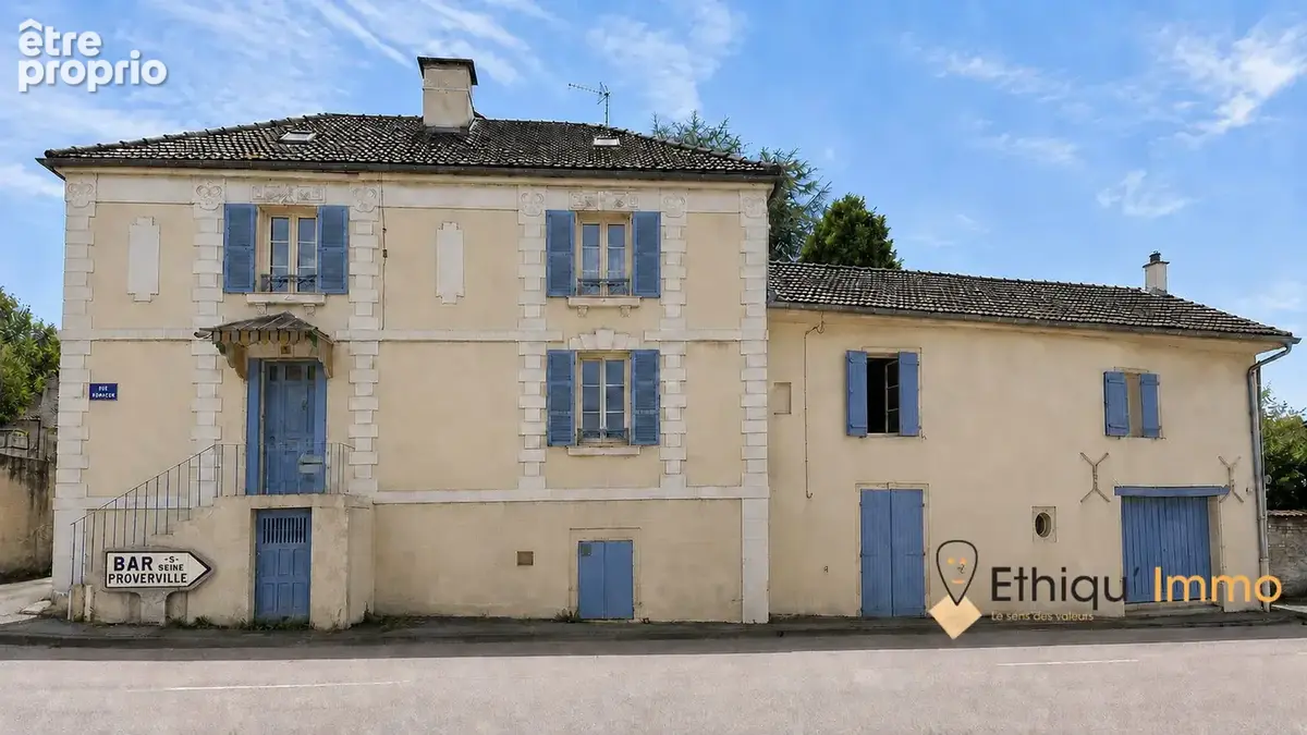 Maison 9 pièces 182 m² à vendre à Bar-Sur-Aube (10200) - photo 2