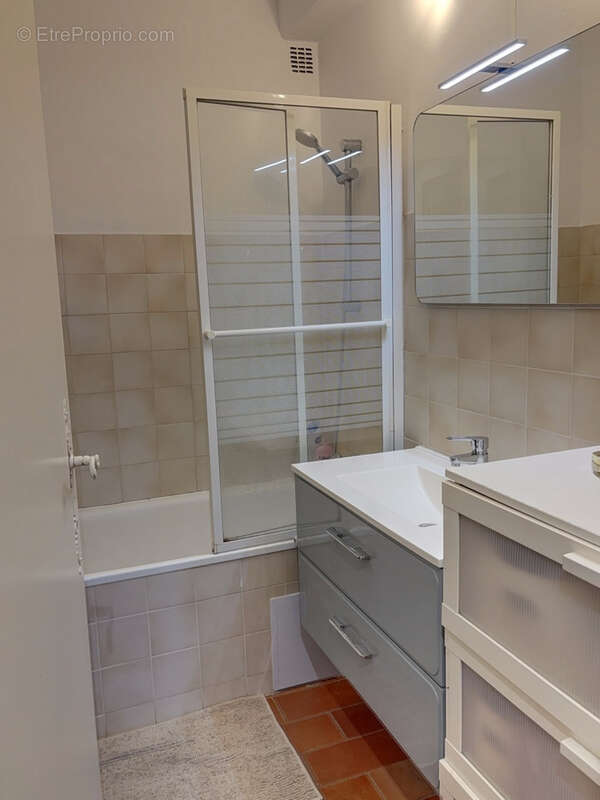 Appartement à GRIMAUD