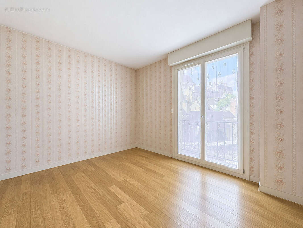 Appartement avec balcon, vue Loire et garage en plein centre-ville - photo 5