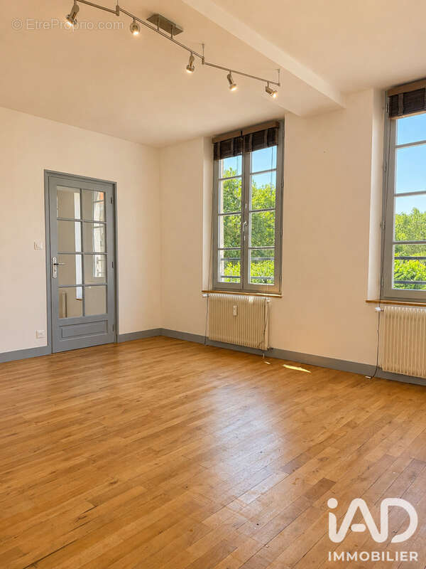 Appartement 163 m² à Saintes  - photo 5