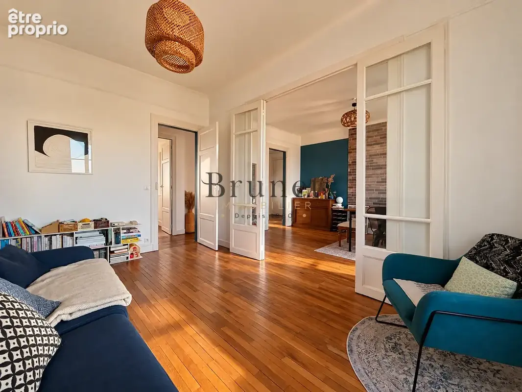 Appartement à SAINT-MAUR-DES-FOSSES