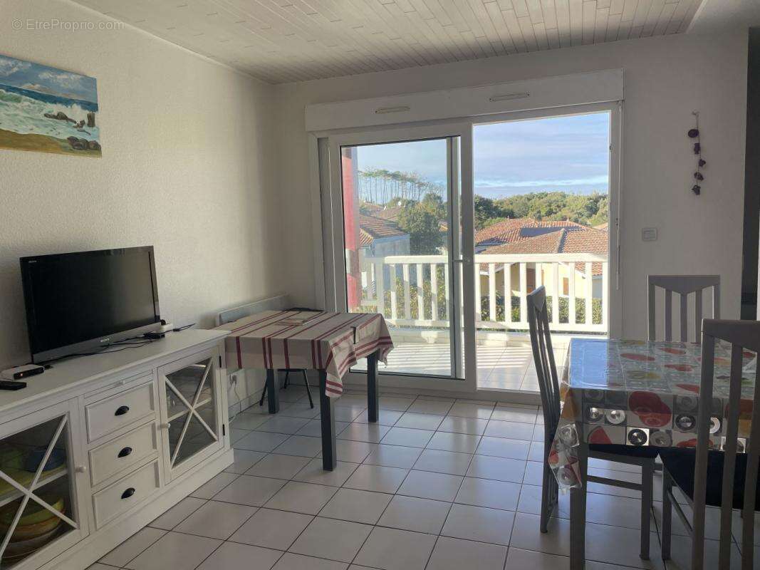 Appartement à MOLIETS-ET-MAA