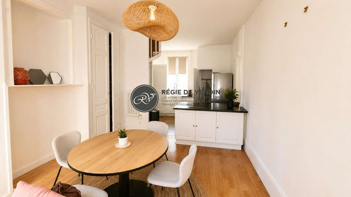 Appartement à CHASSELAY