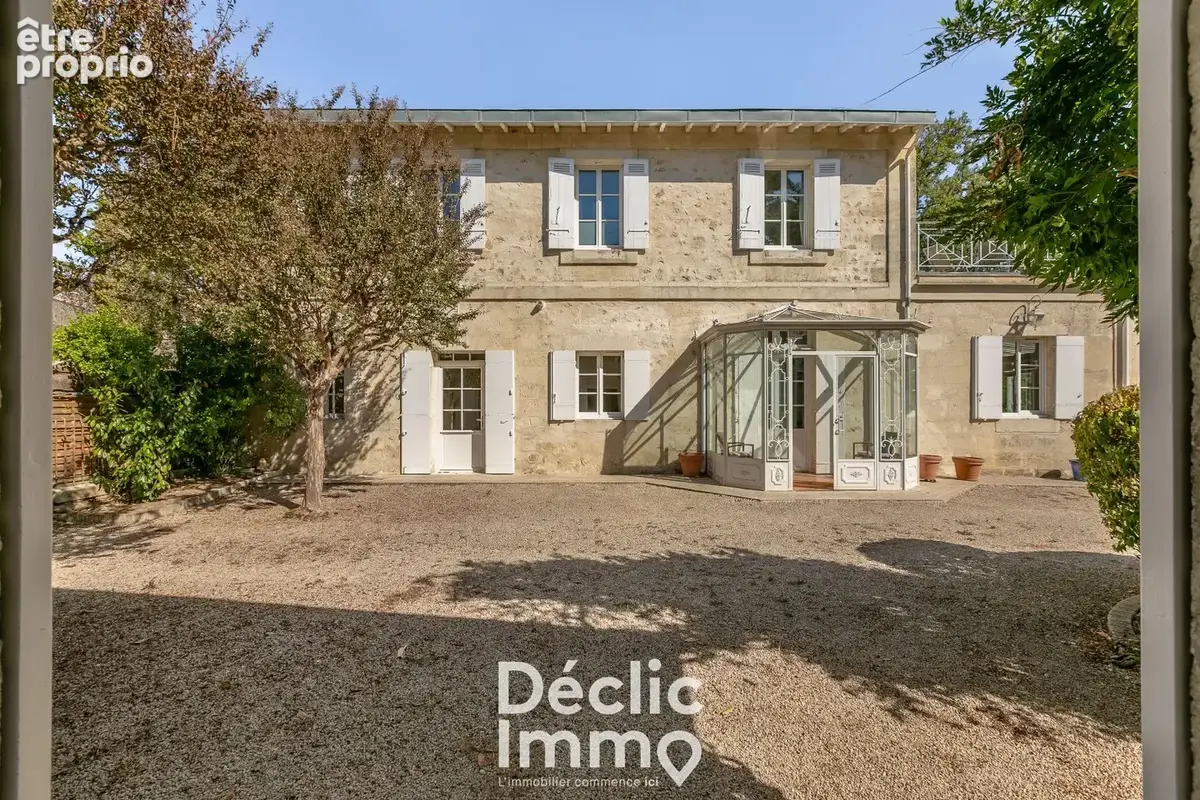 Magnifique propriété en pierre située dans le bourg de Carignan à 15min du centre de Bordeaux - photo 19