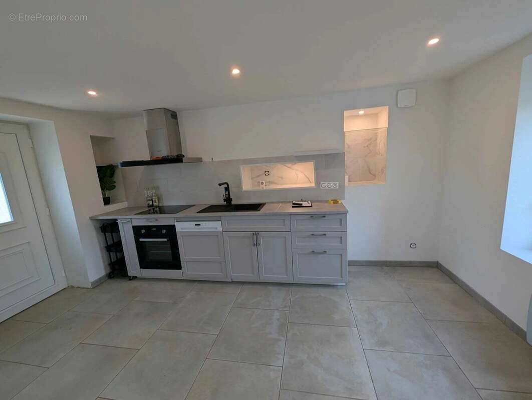 Maison à SAINT-CIRQ-MADELON