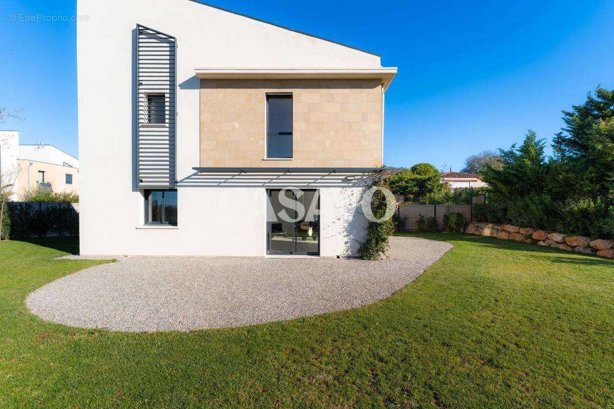 Maison à AIX-EN-PROVENCE