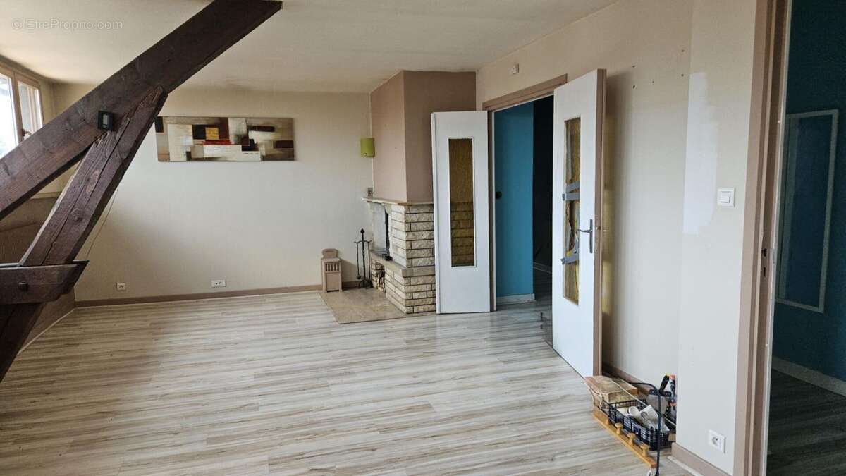 Appartement à CRAVANCHE