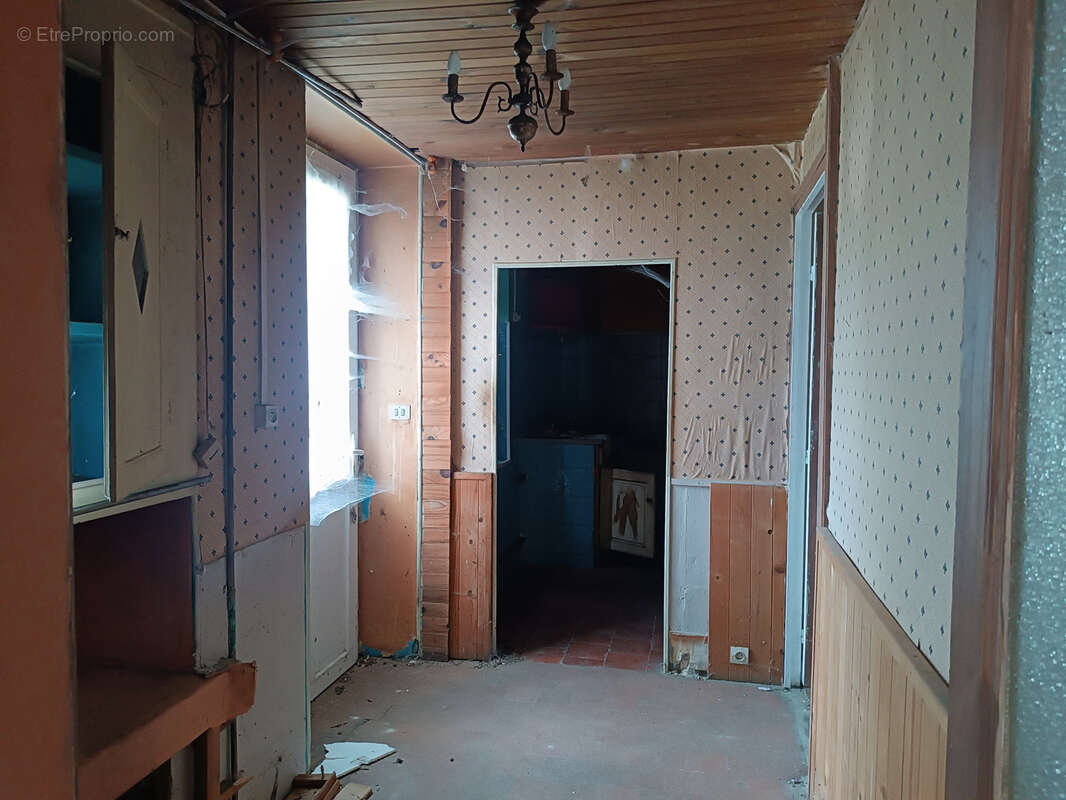 Maison à PRECY