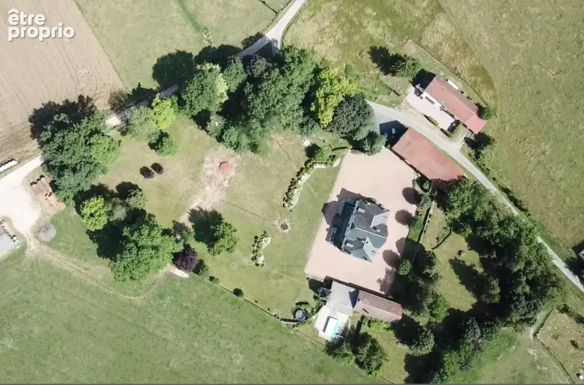 Maison de Maître sur 1 ha 32 de parc - photo 10