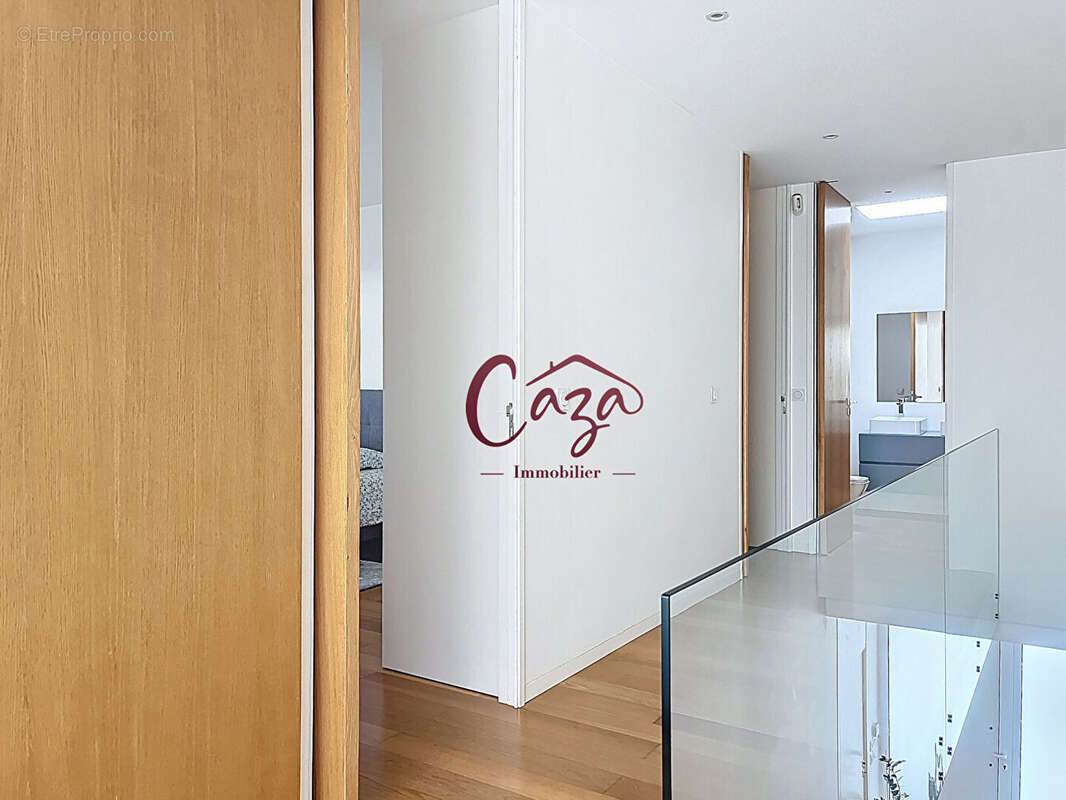 Maison à CAMBLANES-ET-MEYNAC