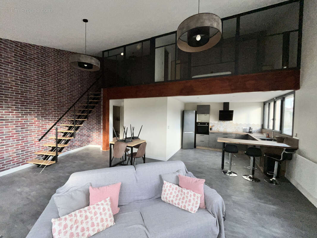 Maison à POISSONS