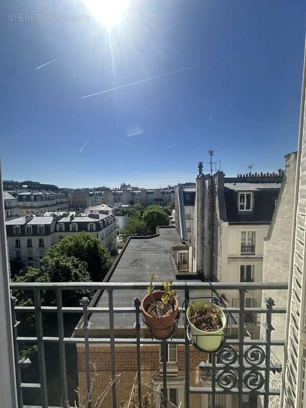 Appartement à PARIS-17E