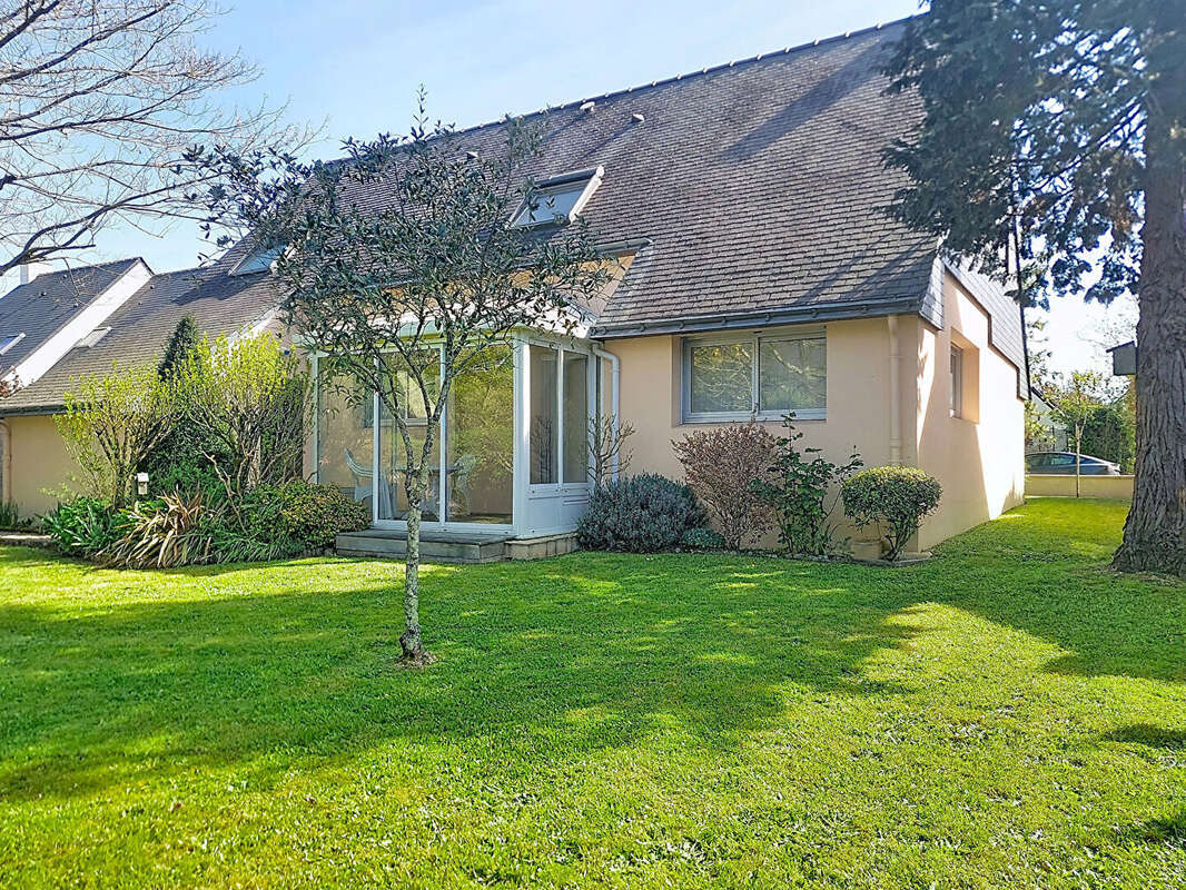Maison à SAINTE-LUCE-SUR-LOIRE