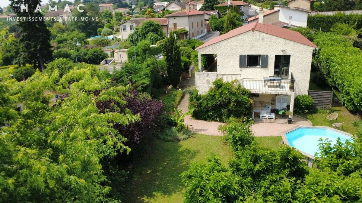 Maison à LA TOUR-DE-SALVAGNY