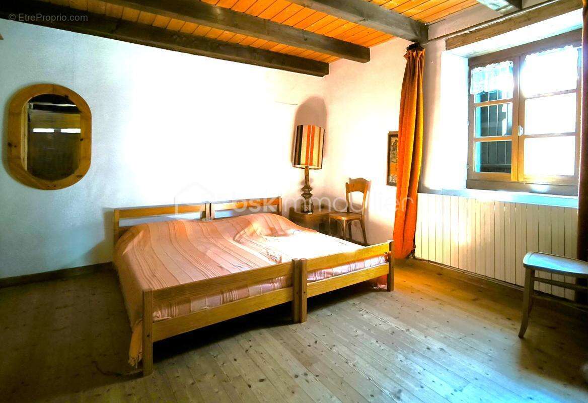 Maison de 98m2 avec un terrain de 1849m2 - photo 7