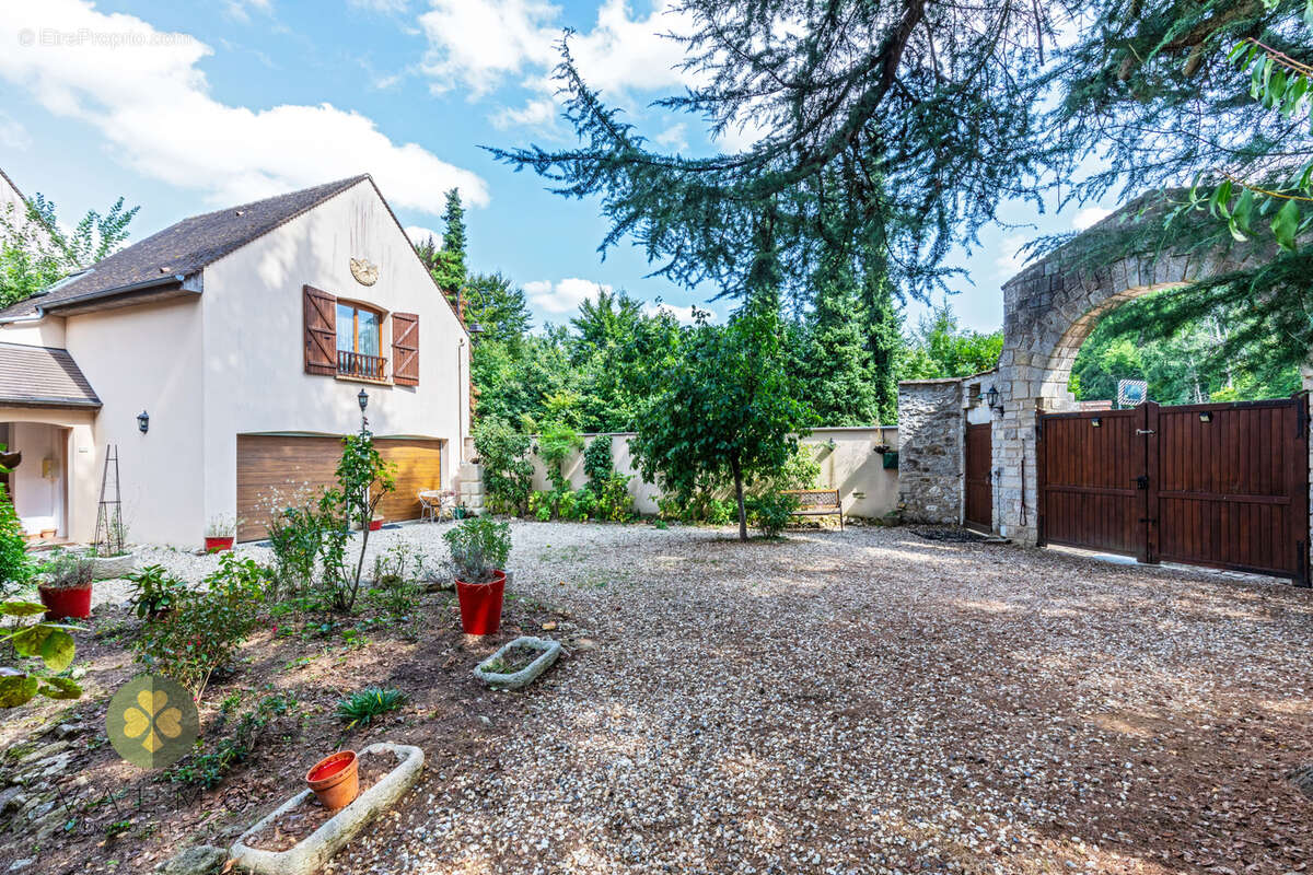 DEPT Yvelines (78) THOIRY + A vendre Maison avec studio indépendant - 197 m2 - photo 3