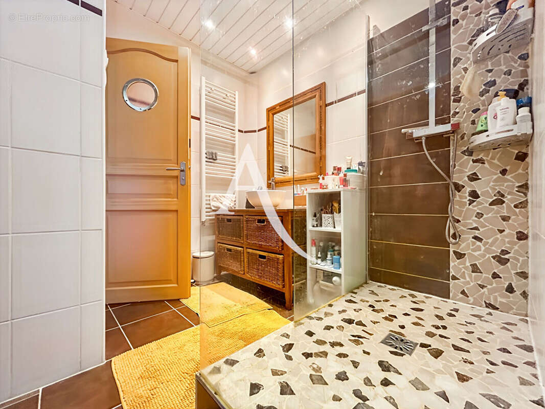 Appartement à BOIS-D'ARCY