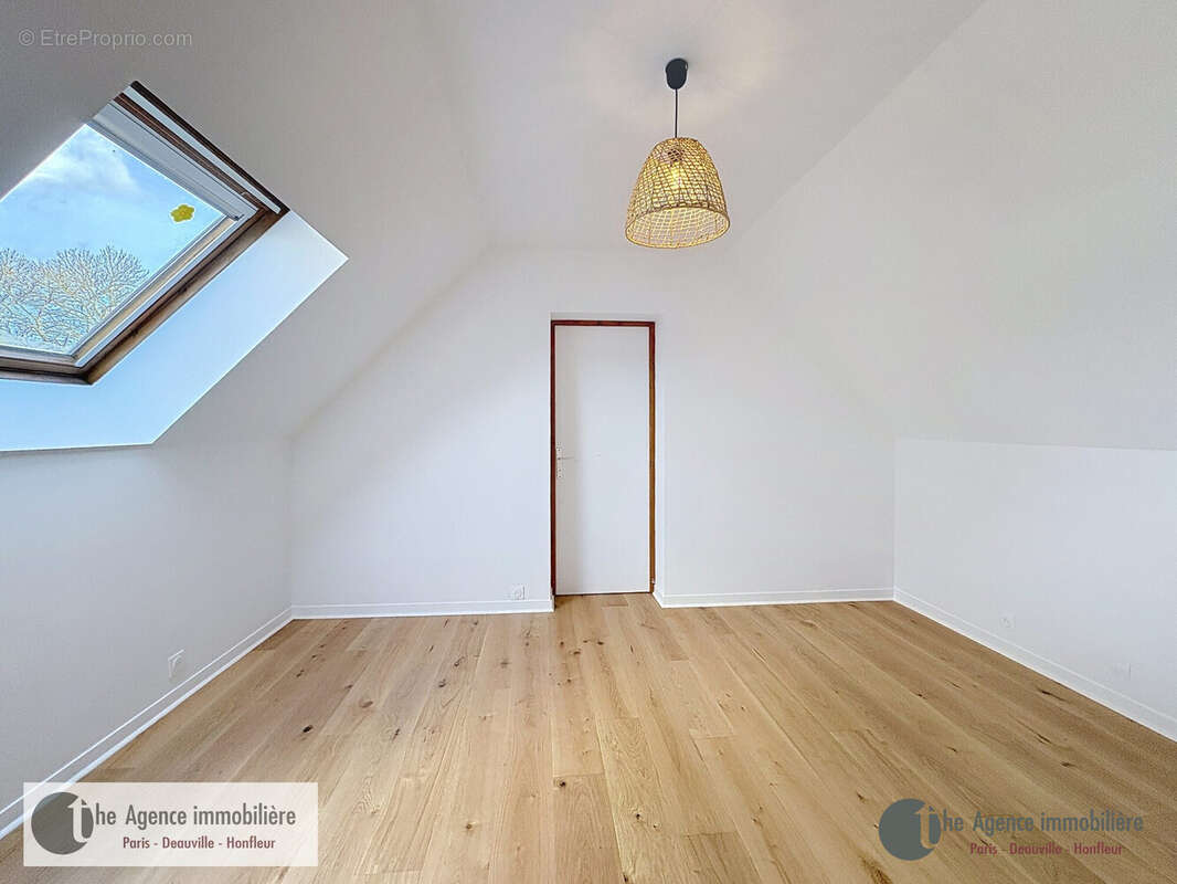 Maison à TOURVILLE-EN-AUGE