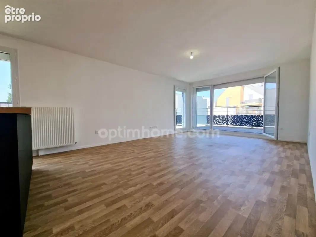 Centre ville Appartement 4 pièces + balcon + parking - photo 4