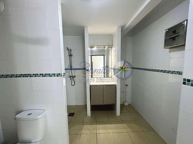 Appartement à LES ABYMES