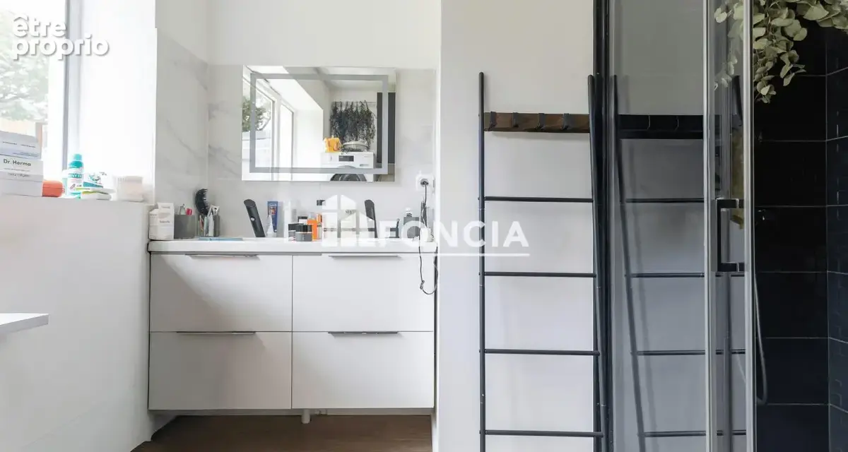 Blagnac — Belle maison familiale rénovée, dépendance indépendante, 751 m² de terrain - photo 9