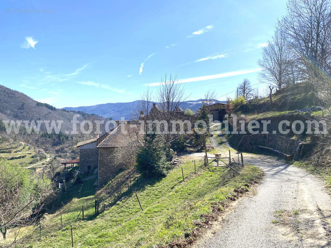 Maison à LE CHEYLARD