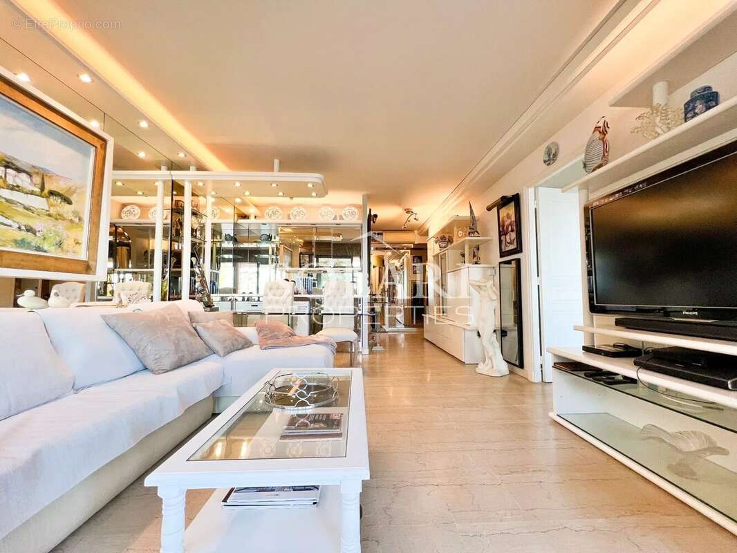 Appartement à THEOULE-SUR-MER