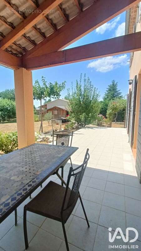 Maison 169 m² à Aurel  - photo 6