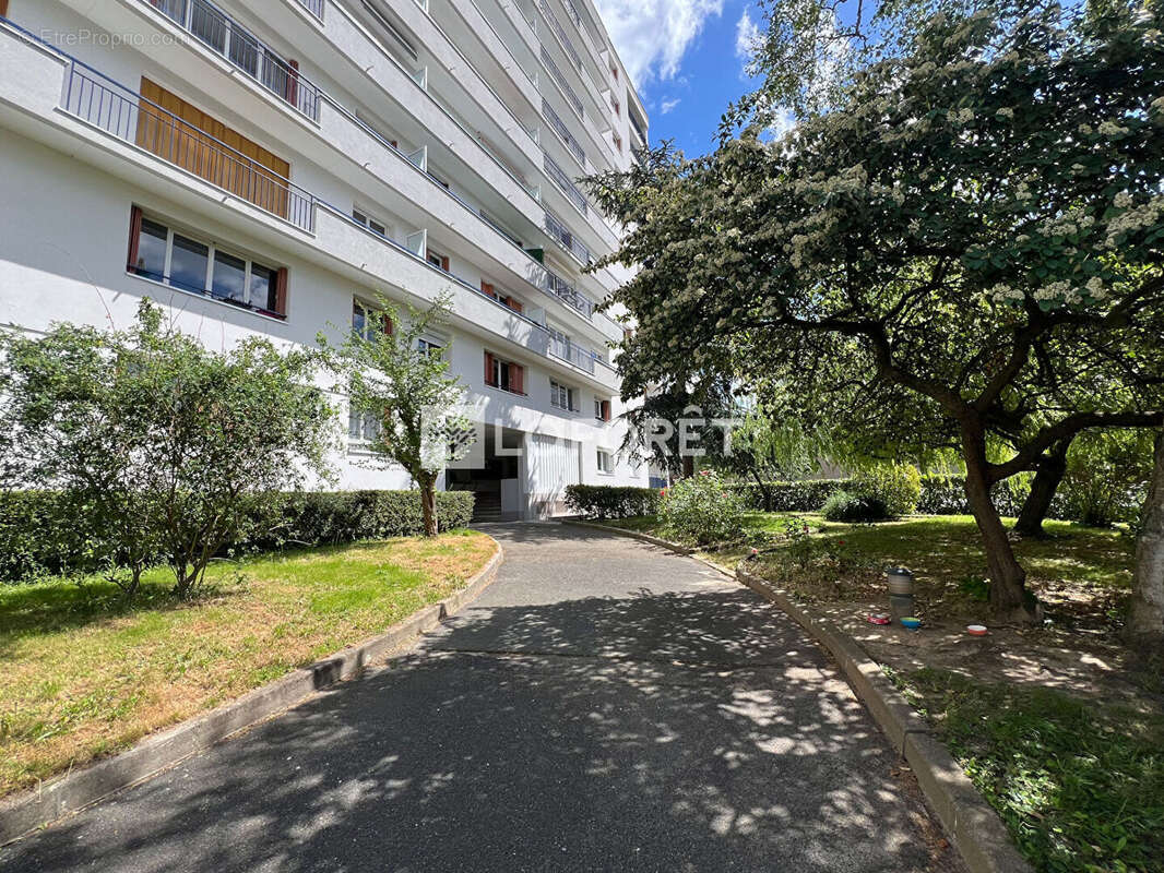 3 pièces de 66m² traversant avec balcon - photo 11
