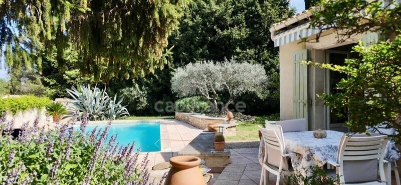 Maison à FONTVIEILLE