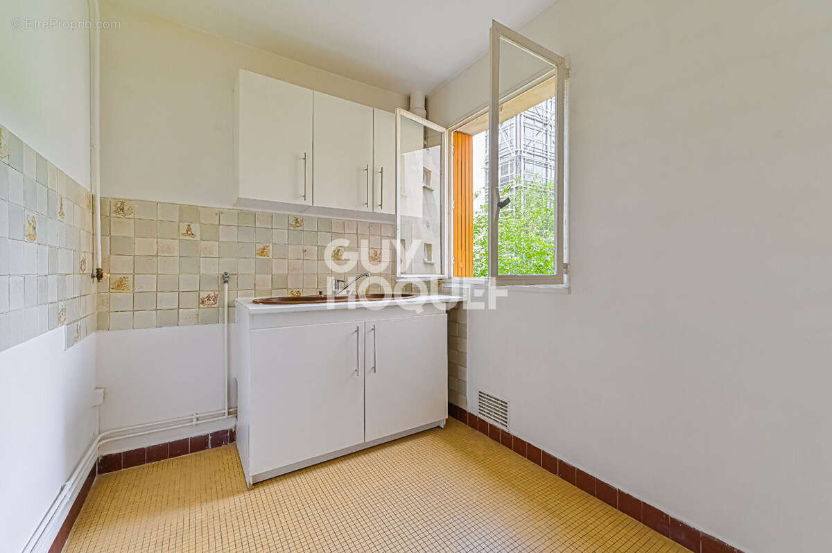 Rue de Picpus - 2 pièces 43m2 avec BALCON - photo 6