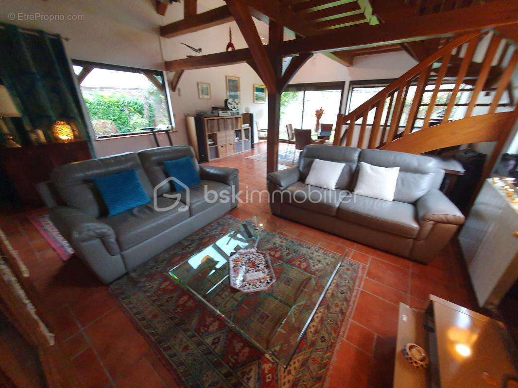 Maison à HUISSEAU-SUR-MAUVES