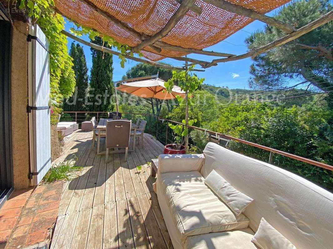 Maison à LA GARDE-FREINET