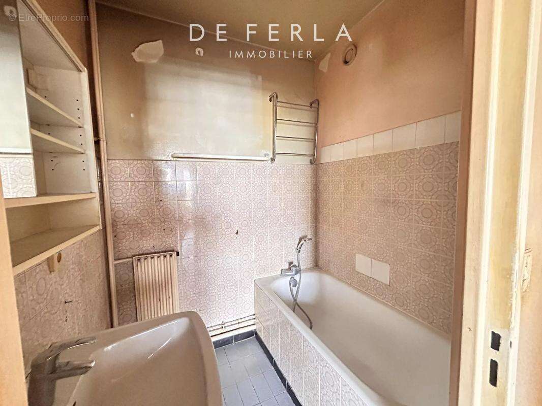Appartement à PARIS-15E