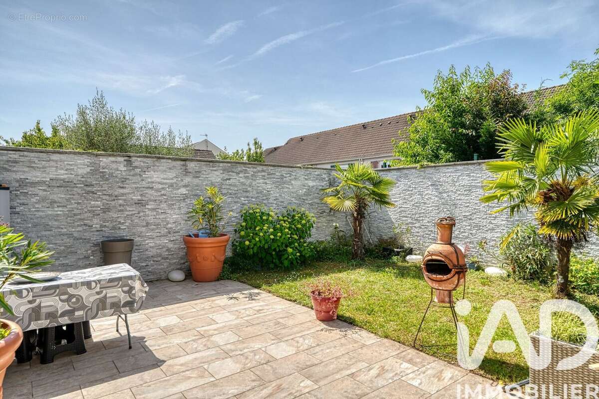 Photo 5 - Maison à JOUY-LE-MOUTIER