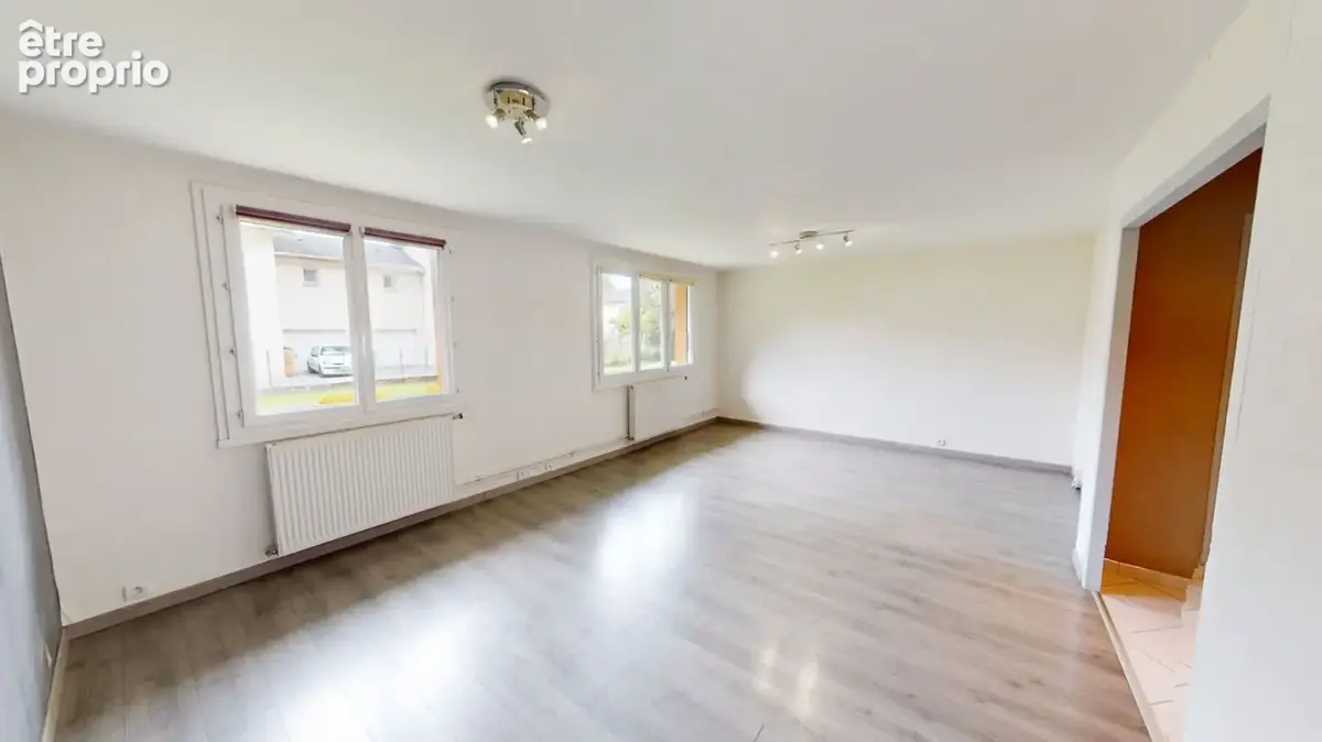 Appartement à GIERES