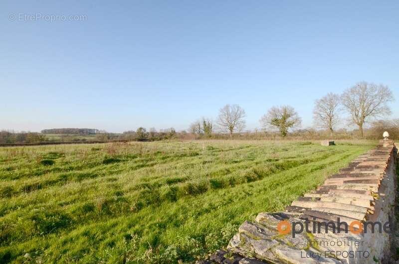 Maison à MAUPREVOIR