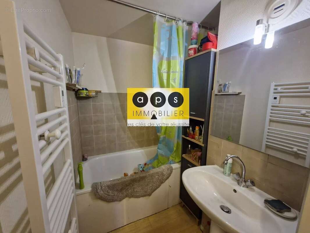Appartement à SALINS-LES-BAINS