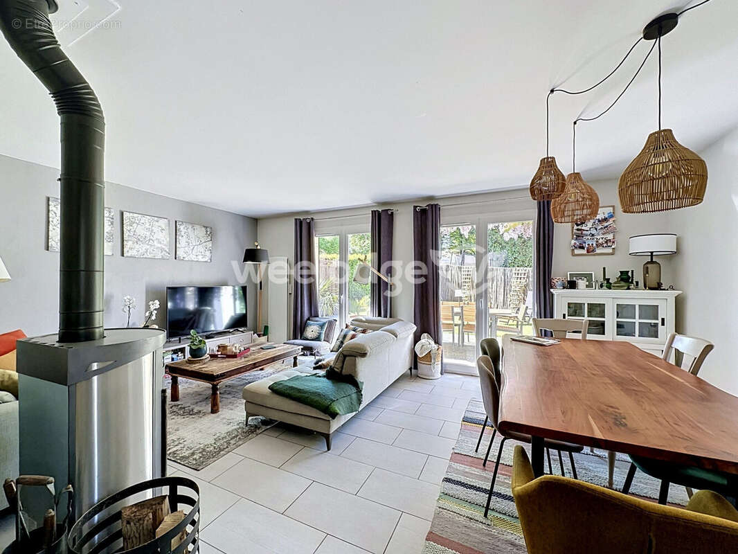 Maison 114 m² à Jouy-Le-Moutier  - photo 3