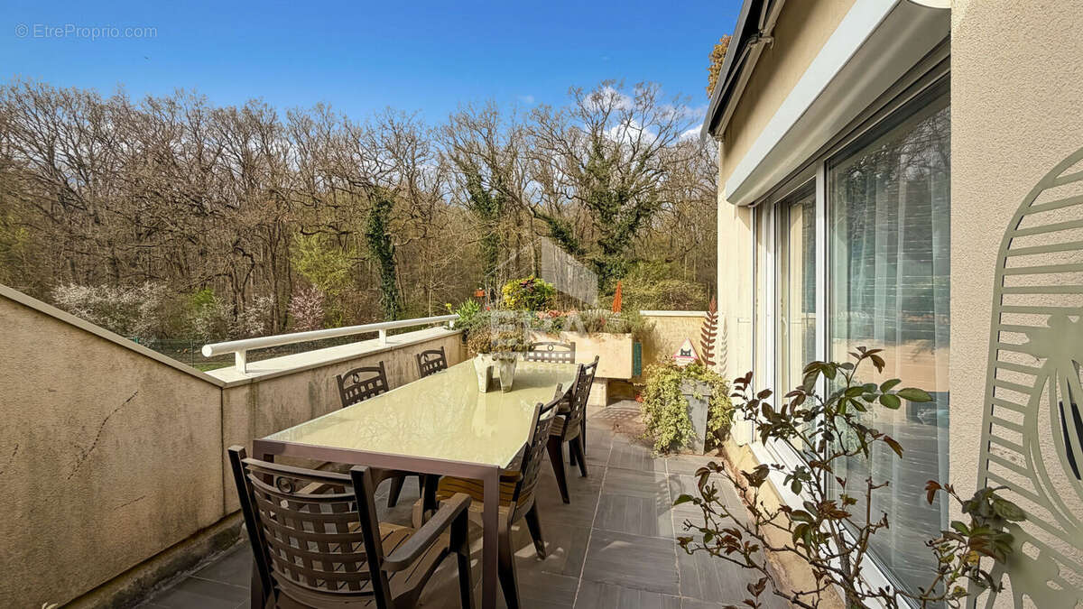 Appartement à NANDY