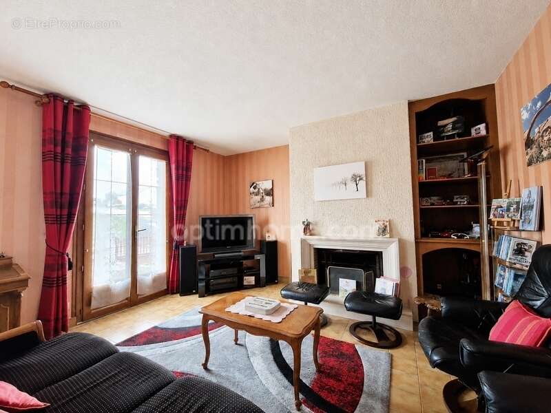 Maison à PERRUSSON