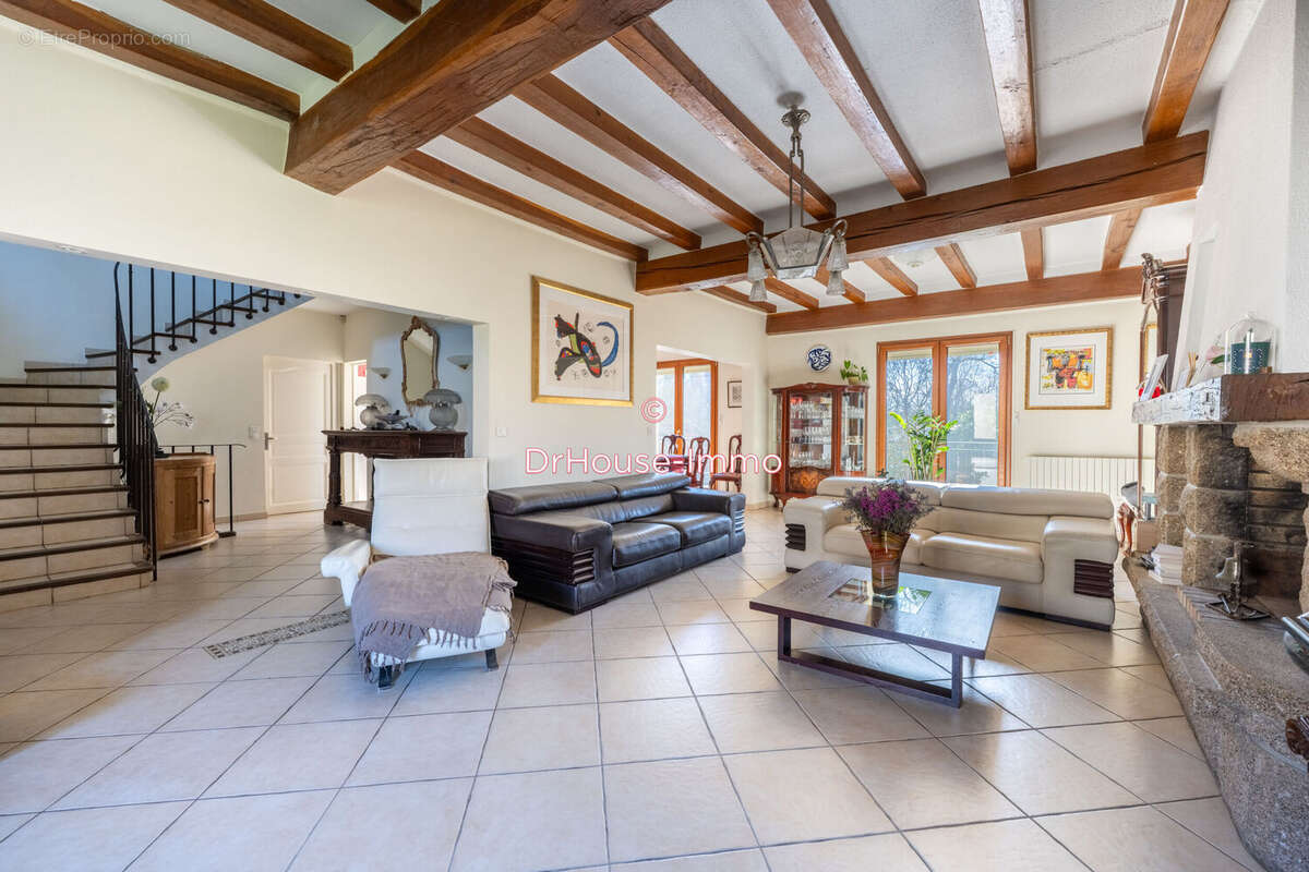 Maison 213 m² à Vaux-Sur-Seine  - photo 23